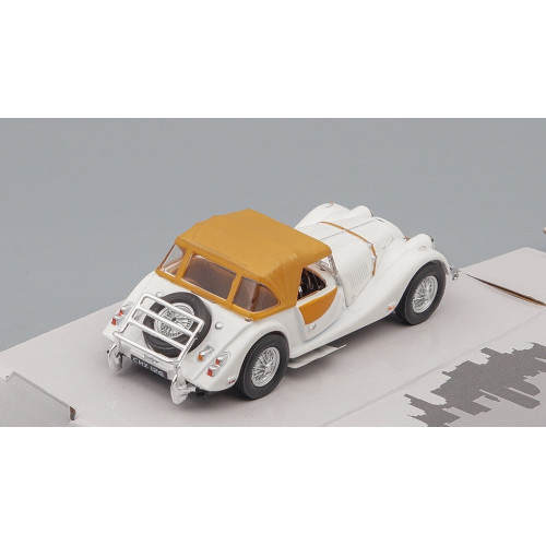 1:43 Масштабная модель MORGAN Plus 8 Convertible (closed), white