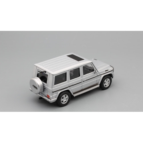 1:43 Масштабная модель MERCEDES-BENZ G-Class G500, silver