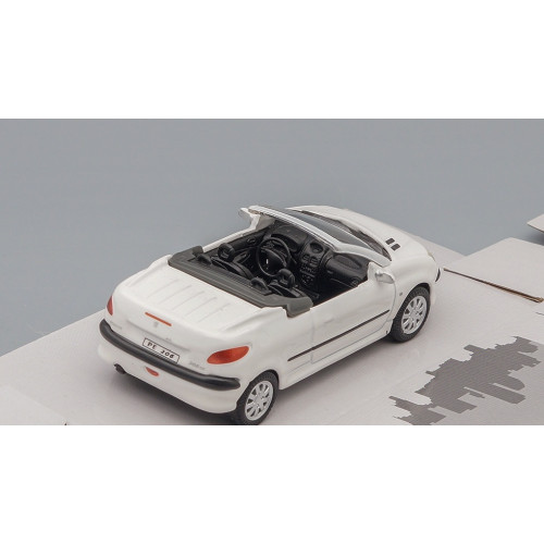 1:43 Масштабная модель PEUGEOT 206CC, белый