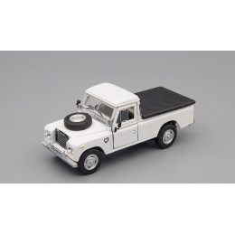 1:43 Масштабная модель LAND ROVER Series 109 Pickup, white