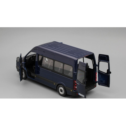 1:24 Масштабная модель VOLKSWAGEN Crafter Bus, blue