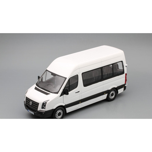 1:24 Масштабная модель VOLKSWAGEN Crafter Bus, white