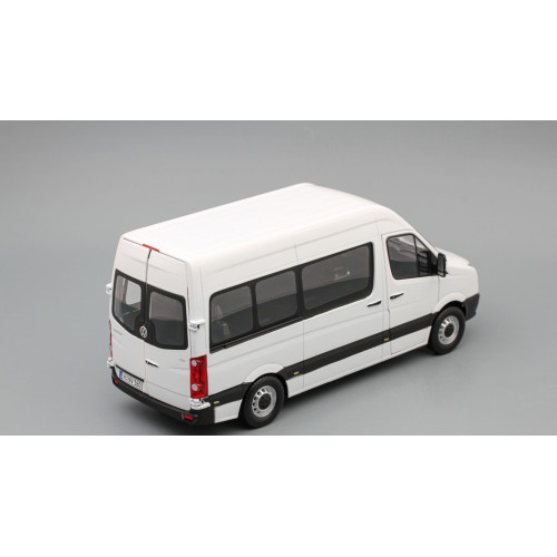 1:24 Масштабная модель VOLKSWAGEN Crafter Bus, white