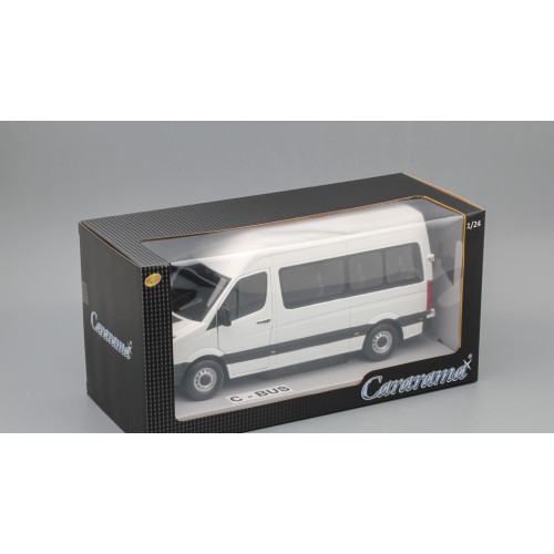 1:24 Масштабная модель VOLKSWAGEN Crafter Bus, white