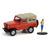 1:64 Масштабная модель NISSAN Patrol with Backpacker 1975