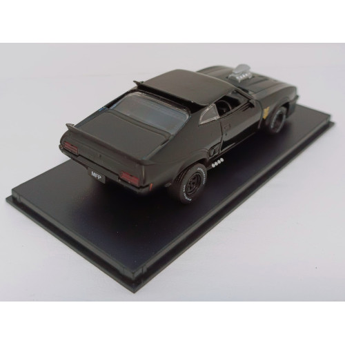 1:43 Масштабная модель FORD Falcon XB V8 "Black Interceptor" 1973 (из к/ф "Безумный Макс")