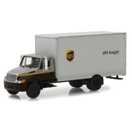 1:64 Масштабная модель INTERNATIONAL Durastar Box Van "United Parcel Service" 2013