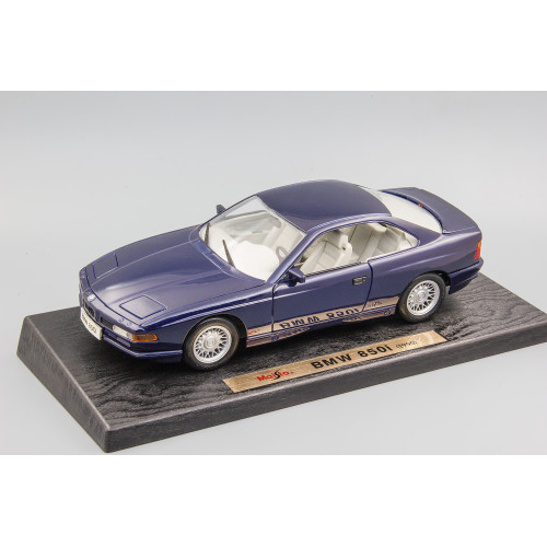 1:18 Масштабная модель BMW 850i (1990) Blue