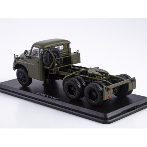 1:43 Масштабная модель Tatra-138-NT 6x6