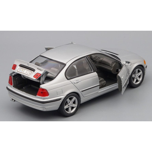 1:18 Масштабная модель BMW 328i 1998, silver