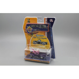 1:64 Масштабная модель STUDEBAKER Coupe Express (1937), purple