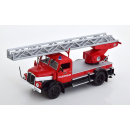 1:43 Масштабная модель IFA S4000 fire engine