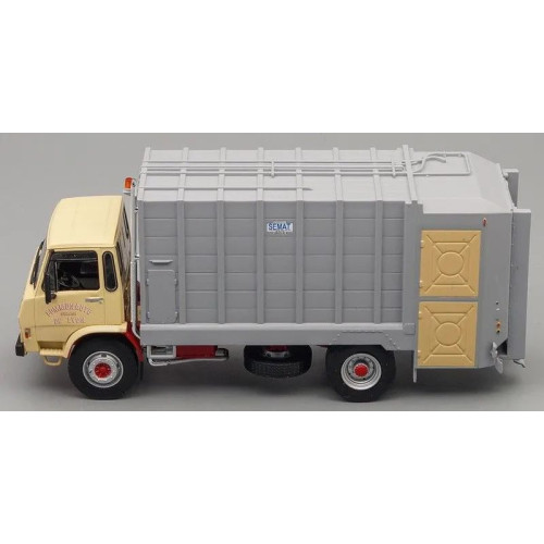 1:43 Масштабная модель BERLIET GC 190 Benne Ordures Menageres, beige / grey