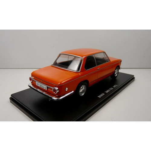 1:24 Масштабная модель BMW 2002 Tii 1971