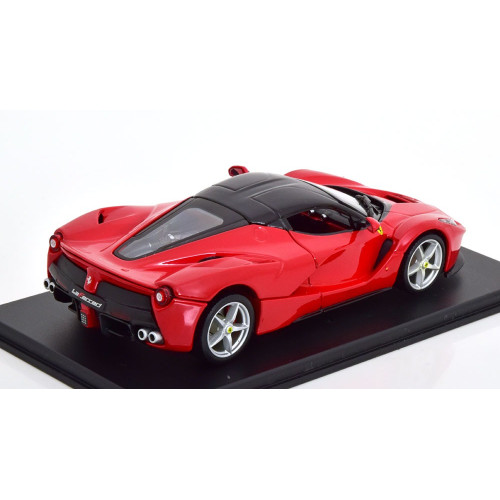 1:24 Масштабная модель FERRARI LaFerrari (2013), red black