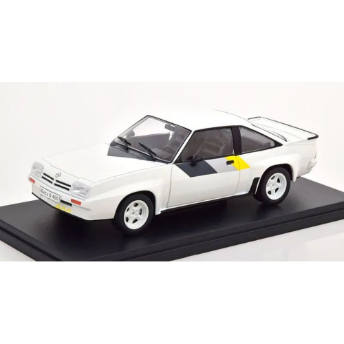 1:24 Масштабная модель OPEL Manta B 400 1981 White