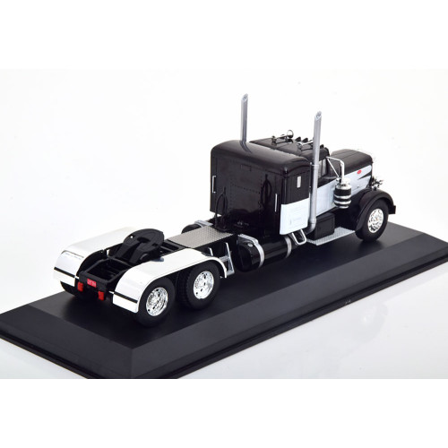 1:43 Масштабная модель PETERBILT 350 1952 Black/White