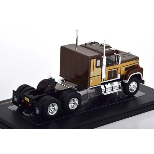 1:43 Масштабная модель INTERNATIONAL Transtar 4300 седельный тягач (1980), Brown