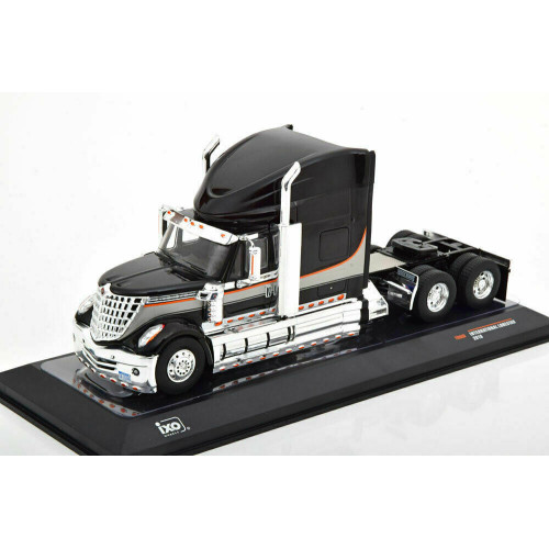 1:43 Масштабная модель INTERNATIONAL Lonestar (2010) black / silver