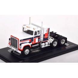 1:43 Масштабная модель INTERNATIONAL Transtar 4300 towing vehicle (1980), white dark blue red