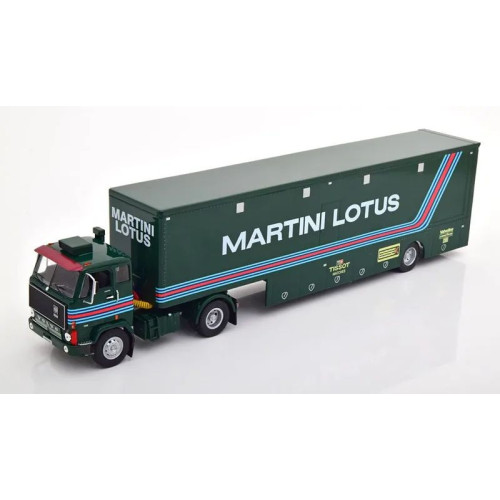 1:43 Масштабная модель VOLVO F88 Race Transporter c полуприцепом "Martini Lotus Team F1" 1979