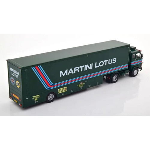 1:43 Масштабная модель VOLVO F88 Race Transporter c полуприцепом "Martini Lotus Team F1" 1979