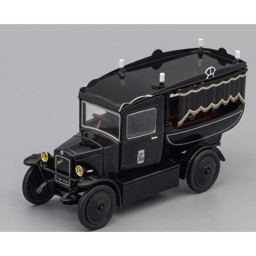 1:43 Масштабная модель BERLIET VTB Corbillard Electrique, black