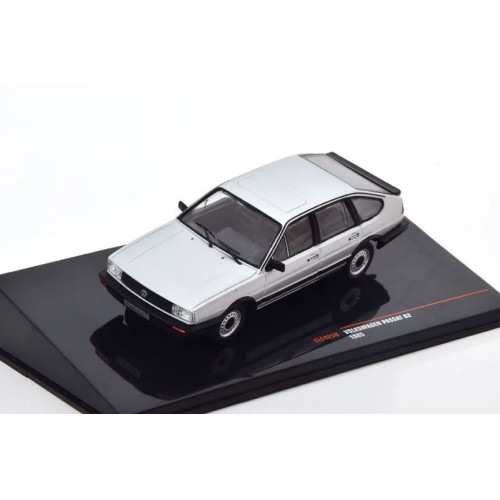 1:43 Масштабная модель VOLKSWAGEN Passat B2 (1985), Silver