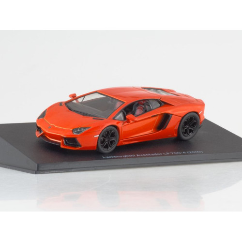 1:43 Масштабная модель Lamborghini Aventador LP 700-4 (2010)