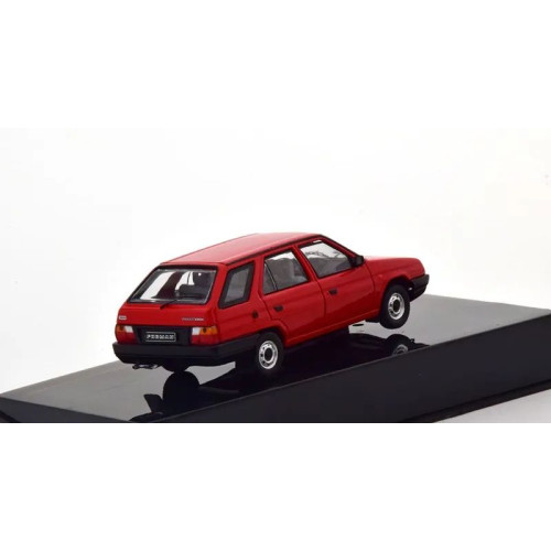 1:43 Масштабная модель SKODA Forman (1990), red