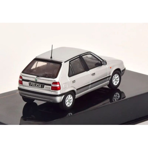 1:43 Масштабная модель SKODA Felicia (1998), silver