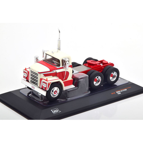 1:43 Масштабная модель DODGE LCF CT900 1960 White/Red