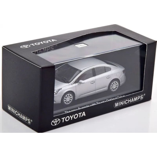 1:43 Масштабная модель TOYOTA Avensis, silber