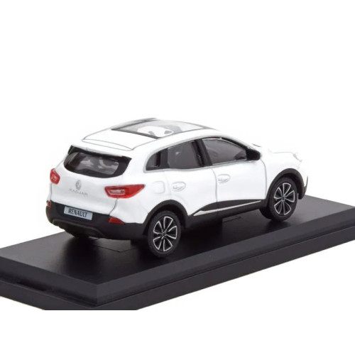 1:43 Масштабная модель Renault Kadjar 2015 белый