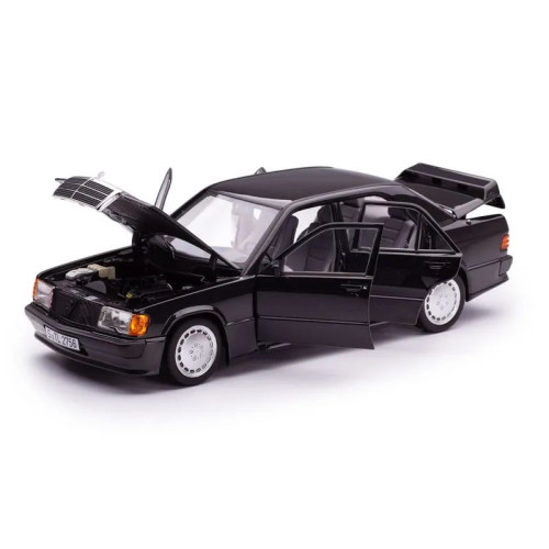 1:18 Масштабная модель Mercedes-Benz 190E 2.3-16 1984 W201 черный