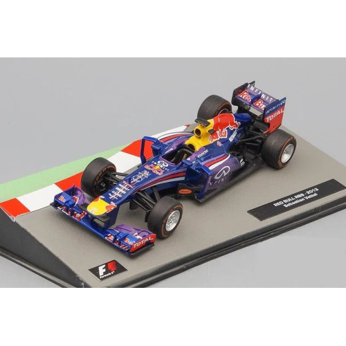 1:43 Масштабная модель INFINITI RED BULL RACING RB9 #1 Sebastian Vettel Чемпион мира 2013