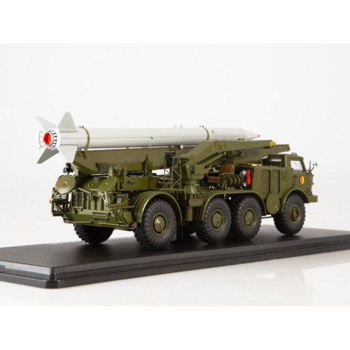 1:43 Масштабная модель ZIL-135 (BAZ 135) TLF 9T29 FROG-7 (LUNA-M)