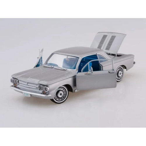 1:18 Масштабная модель Chevrolet Corvair Coupe (Satin Silver)