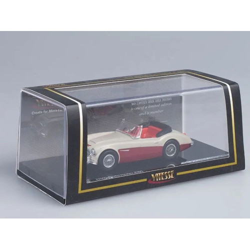 1:43 Масштабная модель Austin Healey 3000 (Ivory/Tartan Red)