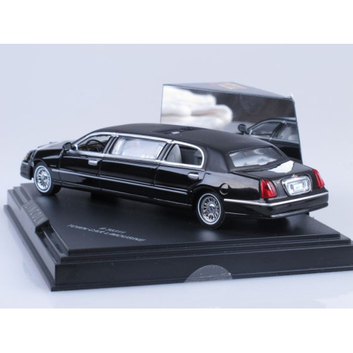 1:43 Масштабная модель LINCOLN LIMOUSINE 2000, black