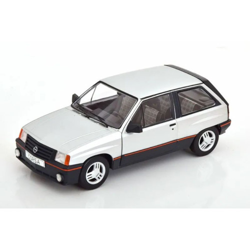 1:24 Масштабная модель OPEL Corsa A SR 1985 Silver