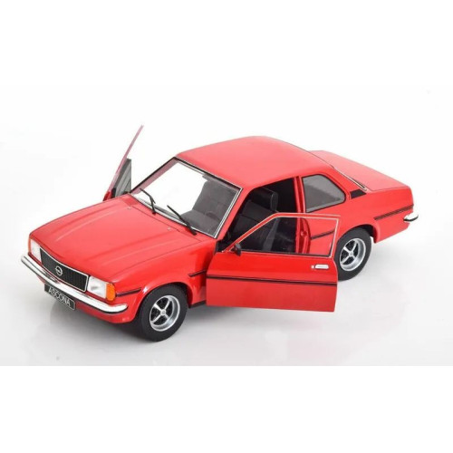 1:24 Масштабная модель Opel Ascona B