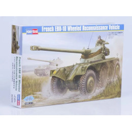 1:35 Сборная модель Легкий танк French EBR-10 Wheeled Reconnaissance Vehicle