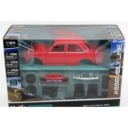 1:24 Сборная модель DATSUN 510 Custom (1971), Red