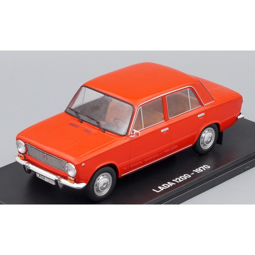 1:24 Масштабная модель LADA 1200 (1970)