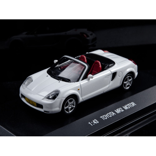 1:43 Масштабная модель Toyota MR2 Motor, white