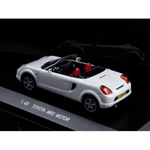 1:43 Масштабная модель Toyota MR2 Motor, white