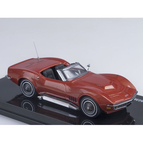 1:43 Масштабная модель Corvette Open Convertible (Bronze), 1968