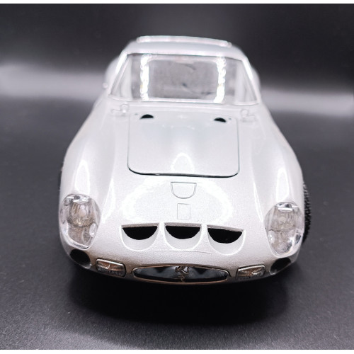 1:18 Масштабная модель Ferrari 250 GTO