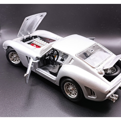 1:18 Масштабная модель Ferrari 250 GTO